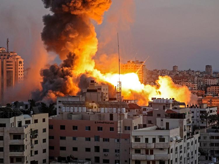 Bombardamenti a Gaza